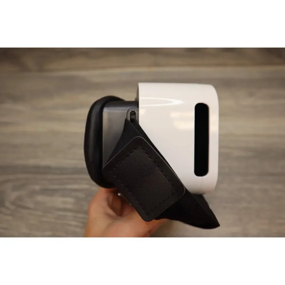 Sharper Image 2017 VR Virtual Reality Glasses White Head Set Visor System